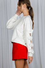 Load image into Gallery viewer, Bow Embellished Long-Sleeve Crew Neck Knit Sweater